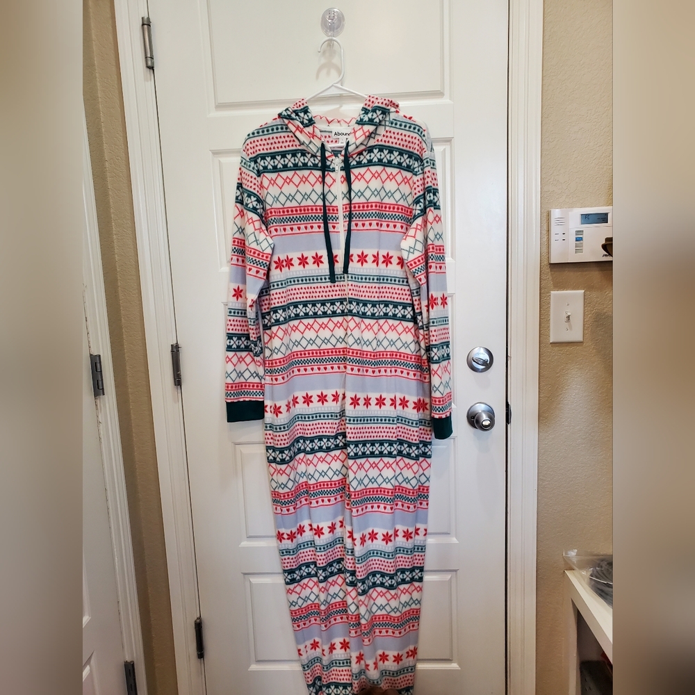 Abound‎ Onesie